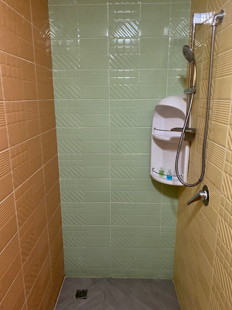 Kasemrad Hospital Shower