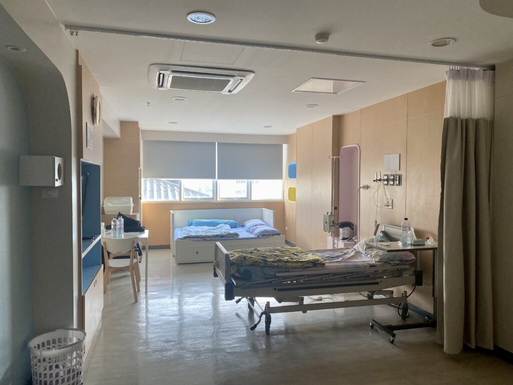Kasemrad Hospital Room